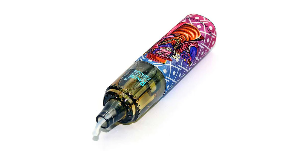 RandM Tornado 7000 Einweg-E-Zigarette im Test–Stilvoll und lecker!RandM Tornado 7000 Puffs 3 1024x1024 RandM Tornado 7000 Einweg-E-Zigarette im Test–Stilvoll und lecker!RandM Tornado 7000 Puffs 3 1024x1024